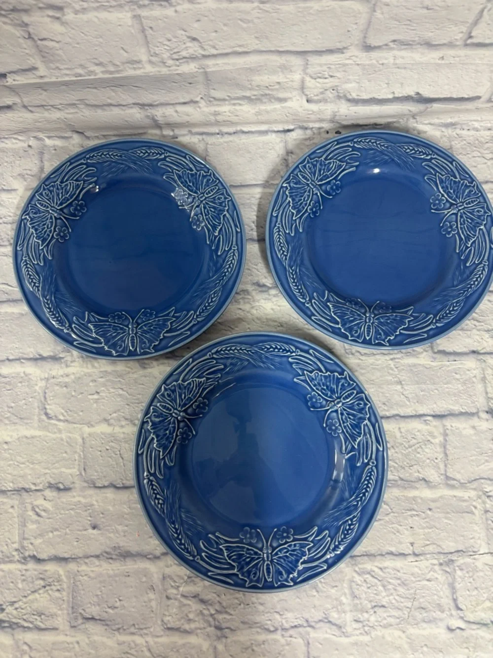 Bordallo Pinheiro Papillon 3 Blue Dinner Plates Butterfly & Wheat,  Portugal